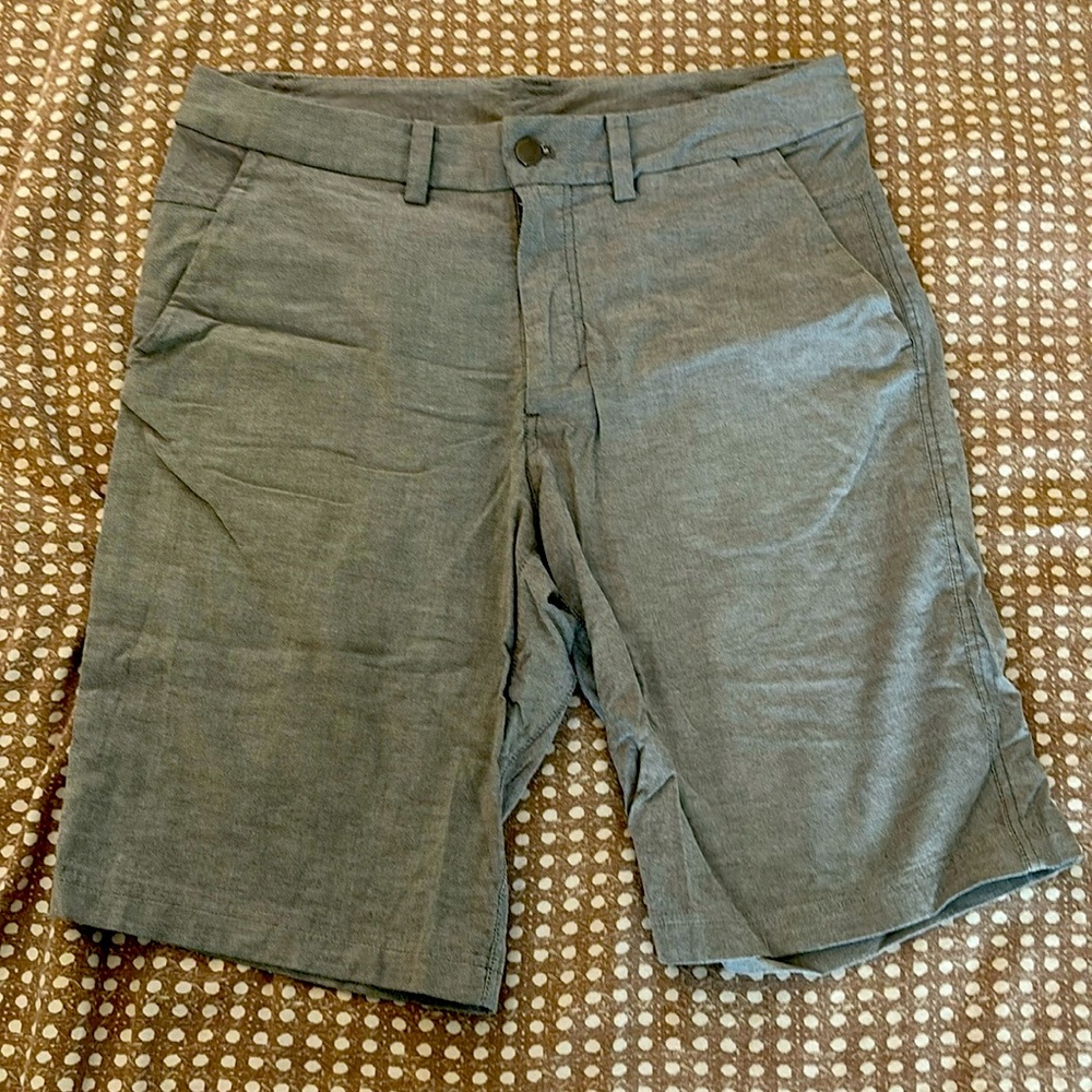 Lululemon men shorts